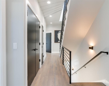 817 Nw 6th Street - Photo Thumbnail 18