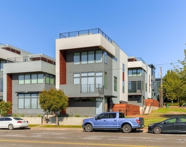 817 Nw 6th Street - Photo Thumbnail 2