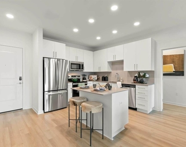 1310 Ridgeview Circle - Photo Thumbnail 24