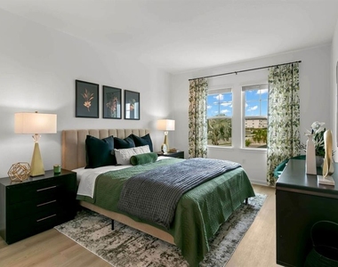 1310 Ridgeview Circle - Photo Thumbnail 32