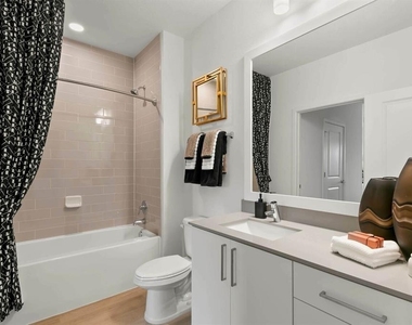 1310 Ridgeview Circle - Photo Thumbnail 30
