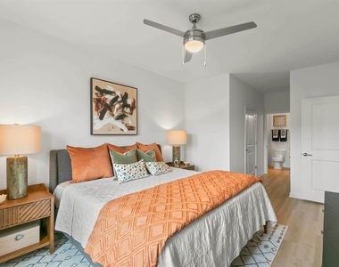1310 Ridgeview Circle - Photo Thumbnail 29