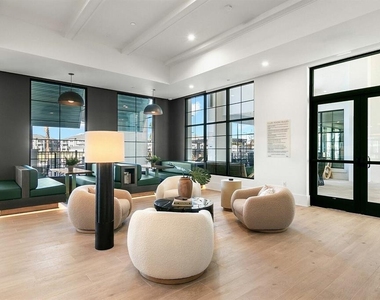 5476 Angel Way - Photo Thumbnail 7