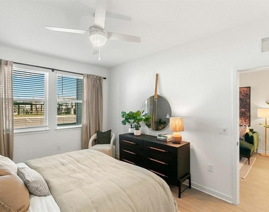 5476 Angel Way - Photo Thumbnail 22