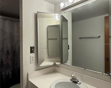 176 Palm View Court - Photo Thumbnail 13