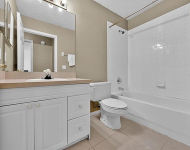 352 Caribbean Drive - Photo Thumbnail 2