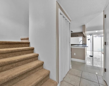 352 Caribbean Drive - Photo Thumbnail 1