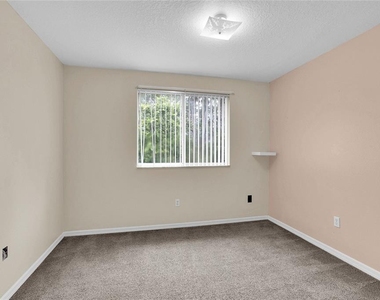 2918 Fan Palm Drive - Photo Thumbnail 8