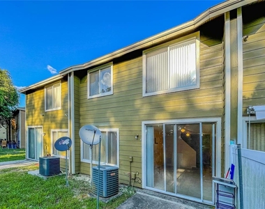 2918 Fan Palm Drive - Photo Thumbnail 10