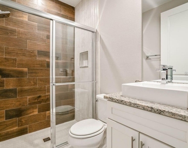 7593 Sunny Dreams Lane - Photo Thumbnail 19