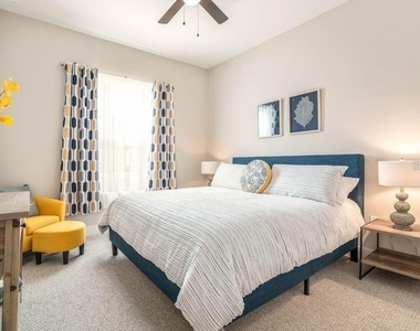 7593 Sunny Dreams Lane - Photo Thumbnail 17