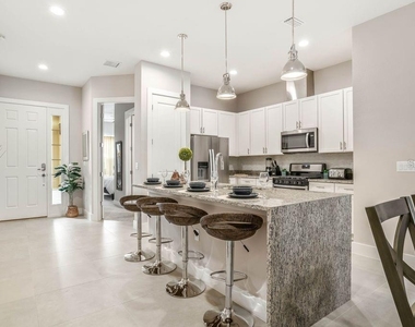 7593 Sunny Dreams Lane - Photo Thumbnail 4