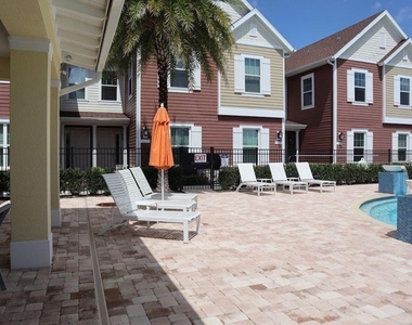 7593 Sunny Dreams Lane - Photo Thumbnail 2