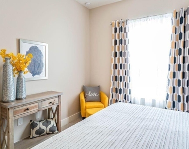 7593 Sunny Dreams Lane - Photo Thumbnail 18
