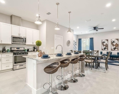 7593 Sunny Dreams Lane - Photo Thumbnail 3