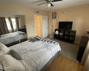 239 S Mcmullen Booth Road - Photo Thumbnail 17