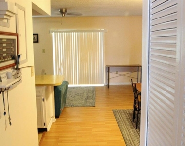 239 S Mcmullen Booth Road - Photo Thumbnail 8
