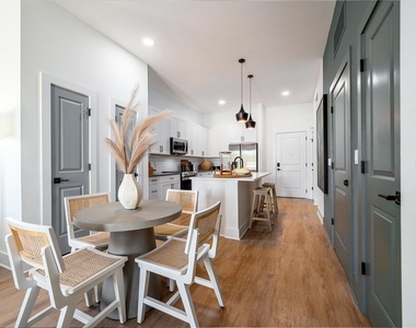 11929 Pioneers Way - Photo Thumbnail 35