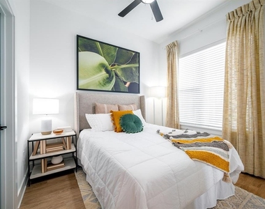 11929 Pioneers Way - Photo Thumbnail 46