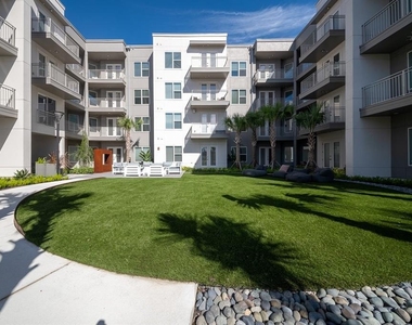 11929 Pioneers Way - Photo Thumbnail 23