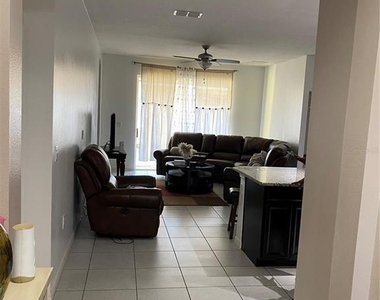 3016 Madelia Lane - Photo Thumbnail 5