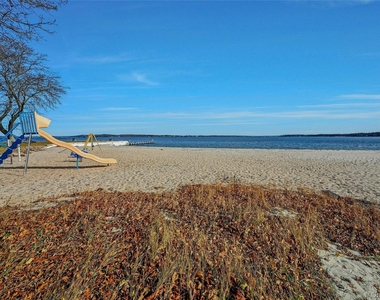 425 Old Shipyard Lane - Photo Thumbnail 28