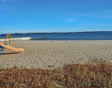 425 Old Shipyard Lane - Photo Thumbnail 29