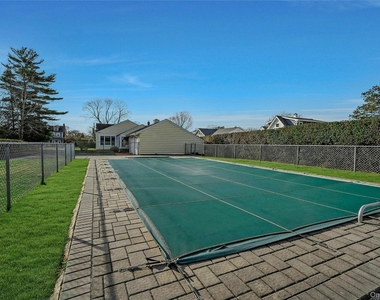 425 Old Shipyard Lane - Photo Thumbnail 26