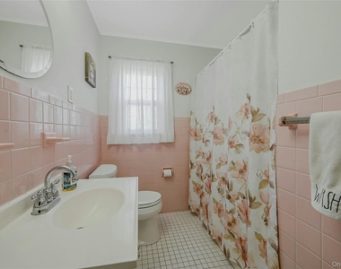 425 Old Shipyard Lane - Photo Thumbnail 20