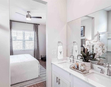 3800 Viceroy Place - Photo Thumbnail 14