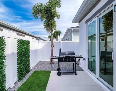 3800 Viceroy Place - Photo Thumbnail 1