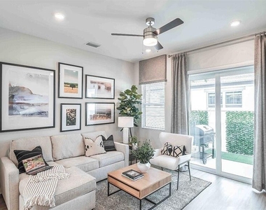 3800 Viceroy Place - Photo Thumbnail 6