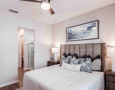 3800 Viceroy Place - Photo Thumbnail 16
