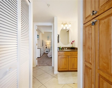 445 Hamden Drive - Photo Thumbnail 16