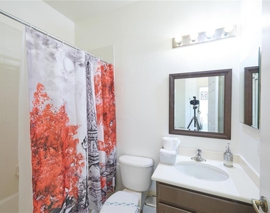 2745 Oakwater Drive - Photo Thumbnail 23