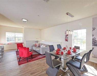 2745 Oakwater Drive - Photo Thumbnail 8