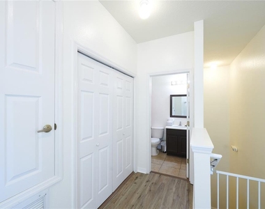 2745 Oakwater Drive - Photo Thumbnail 14