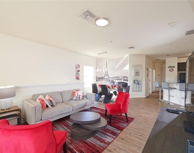 2745 Oakwater Drive - Photo Thumbnail 7