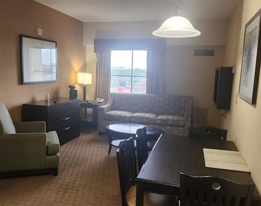 7601 Canada Avenue - Photo Thumbnail 4