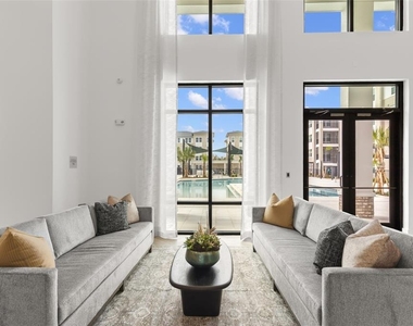 7210 Interbay Boulevard - Photo Thumbnail 21