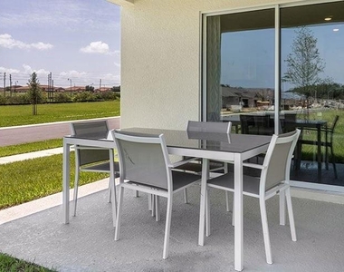 2429 Maidens Bluff Avenue - Photo Thumbnail 16