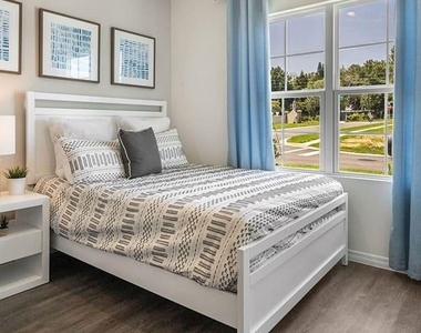2429 Maidens Bluff Avenue - Photo Thumbnail 30