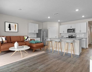 2429 Maidens Bluff Avenue - Photo Thumbnail 10