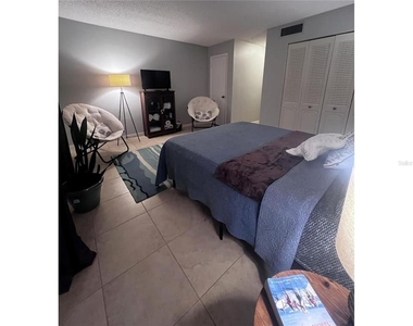 190 Paradise Boulevard - Photo Thumbnail 7