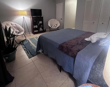 190 Paradise Boulevard - Photo Thumbnail 14