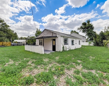2600 S Crystal Lake Drive - Photo Thumbnail 27
