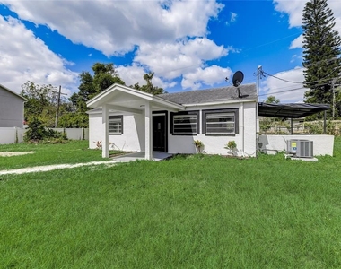 2600 S Crystal Lake Drive - Photo Thumbnail 24