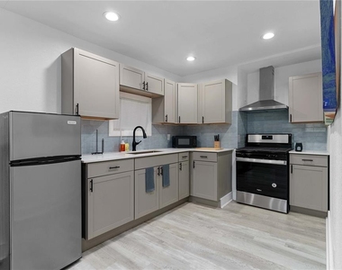 412 E Harwood Street - Photo Thumbnail 5