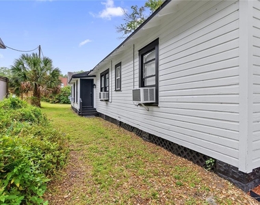 412 E Harwood Street - Photo Thumbnail 11