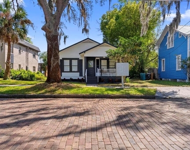 412 E Harwood Street - Photo Thumbnail 14